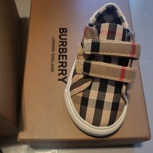 Infant Burberry Sneaker shoes